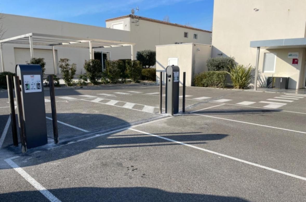 Brit Hotel Martigues Nord Экстерьер фото