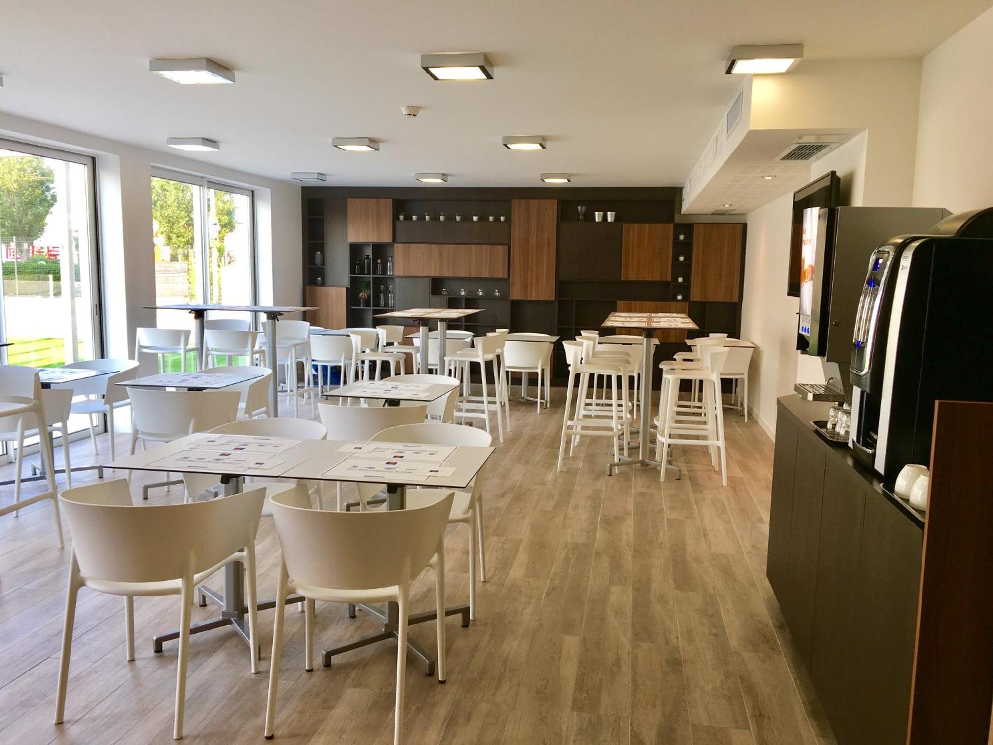 Brit Hotel Martigues Nord Экстерьер фото