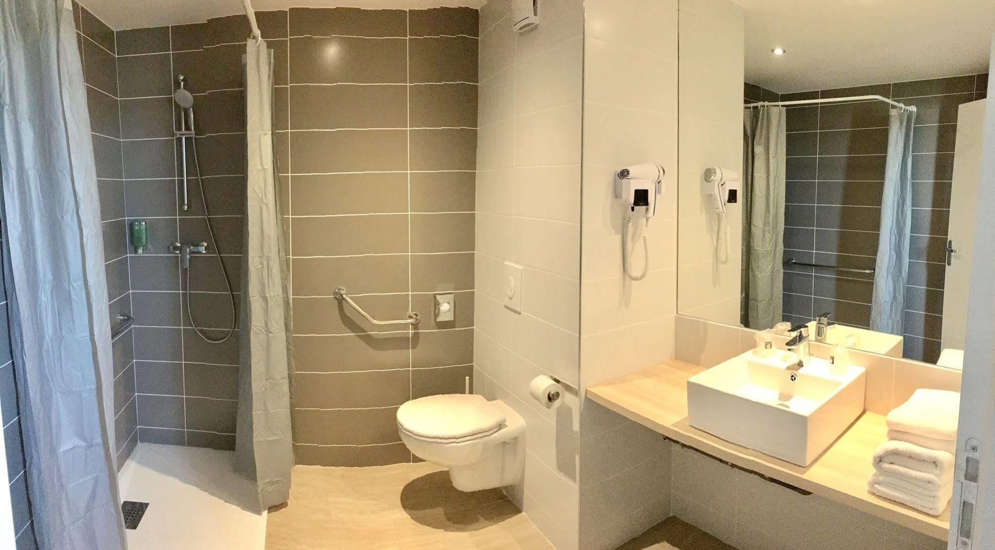 Brit Hotel Martigues Nord Экстерьер фото